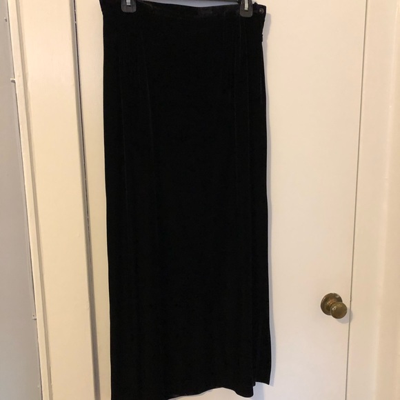 Black velvet skirt size L - Picture 1 of 3